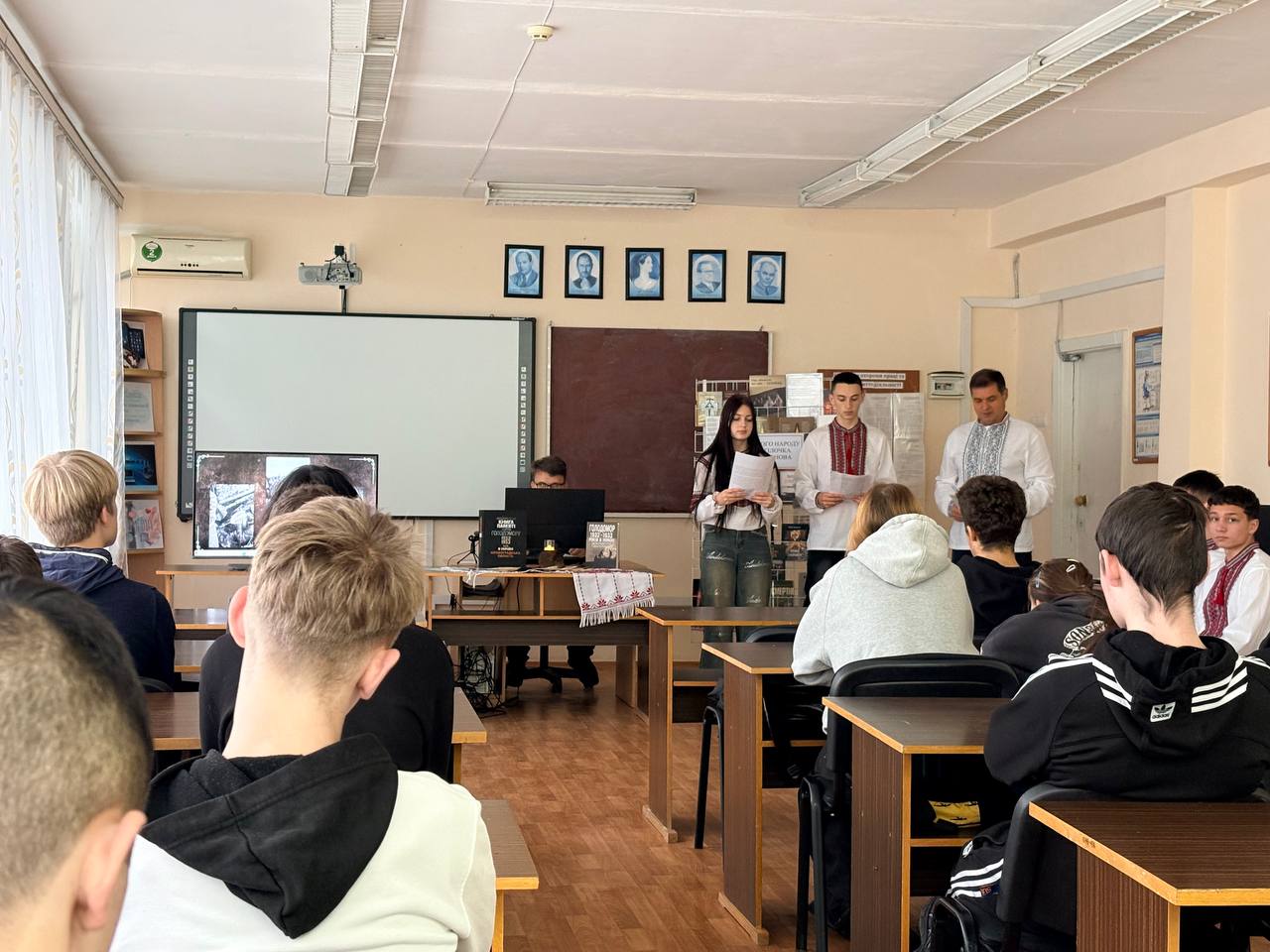 Фото заходу пам’яті жертв Голодомору 3